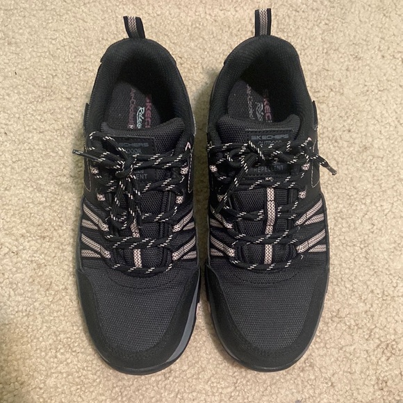 Skechers Outdoor Shoes with Air-Cooled Memory Foam - Picture 2 of 3